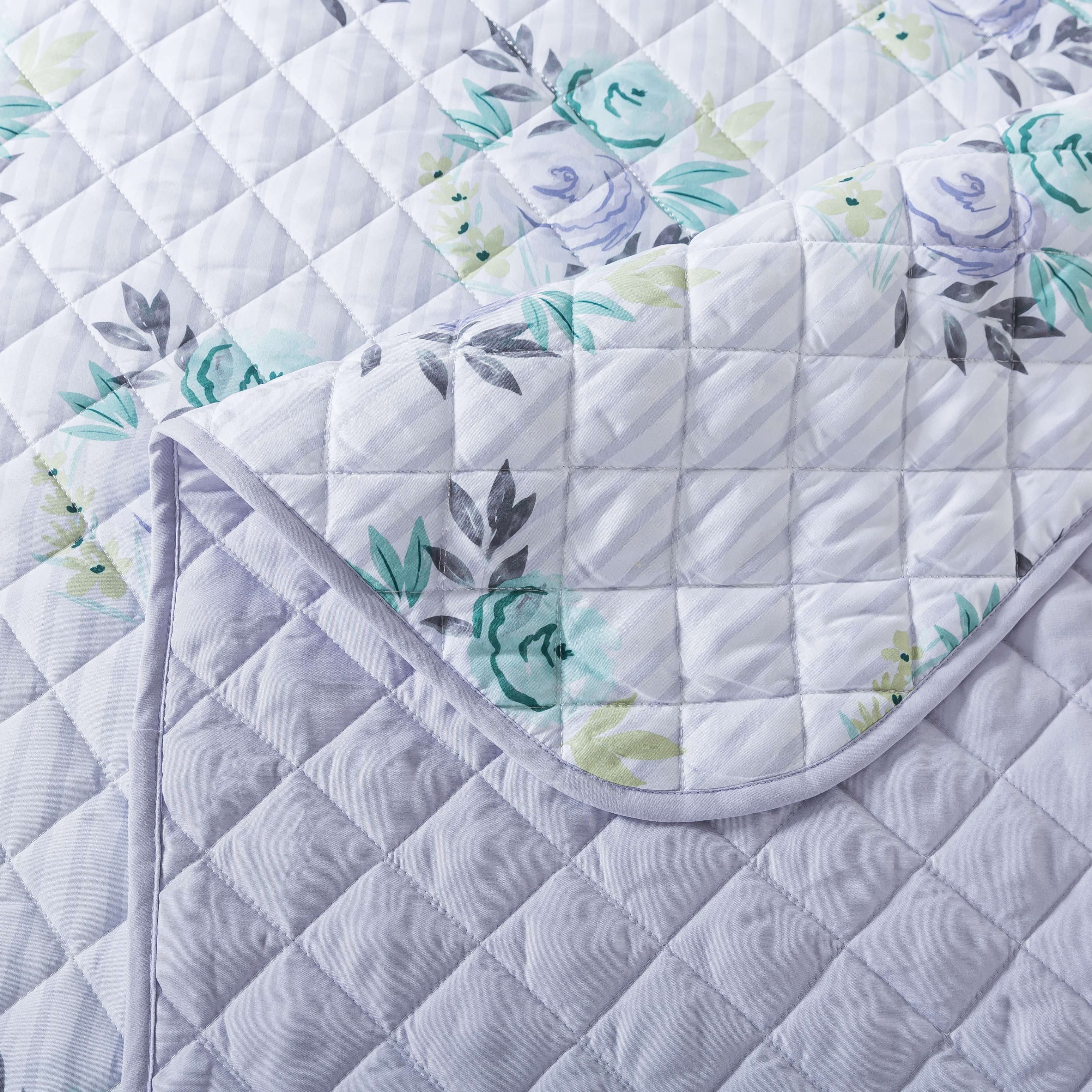 Campus Comforts by New Sega Home 2-Piece Reversible Quilt Set, Flora, Multicolor, Twin-XL